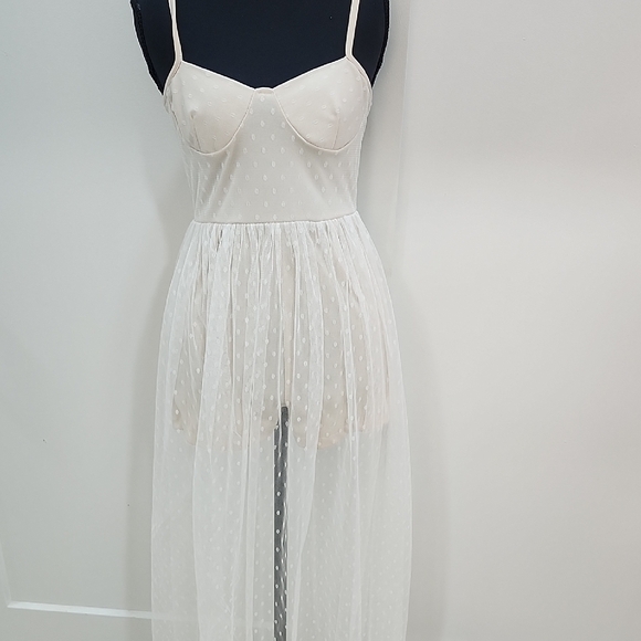 Ethereal Cream Chemise with Sweetheart Neckline - Picture 1 of 2